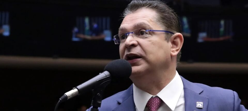 PL anuncia ofensiva diplomática contra Alexandre de Moraes após prisão de Bolsonaro 2 ocrente 1764015614