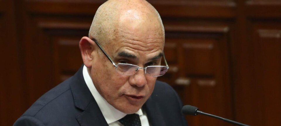 Governo peruano pede ao Congresso poderes legislativos por 60 dias para enfrentar crime organizado 2 ocrente 1764021910