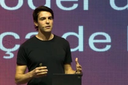Kaká diz que lesões e críticas, e não troféus, consolidaram sua fé cristã 2 ocrente 1764080363