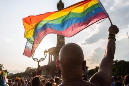 Justiça da União Europeia obriga membros do bloco a reconhecer casamentos homoafetivos celebrados em qualquer país da UE 16 ocrente 1764089605