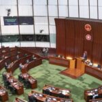 Pequim intensifica prisões e censura às vésperas da eleição legislativa controlada em Hong Kong 5 ocrente 1764117276
