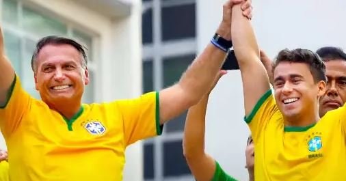 Moraes cobra defesa de Bolsonaro sobre uso de celular por Nikolas Ferreira em visita domiciliar 2 ocrente 1764186589