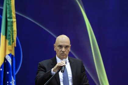 STF determina fiscalização da comida de Bolsonaro em cela da PF 12 ocrente 1764191071