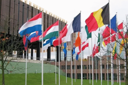 Justiça da União Europeia determina que todos os países do bloco reconheçam casamentos entre pessoas do mesmo sexo 20 ocrente 1764261265