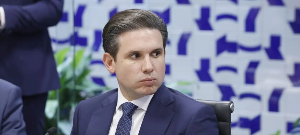 Motta vai ouvir setor jurídico da Câmara antes de decidir sobre mandato de Ramagem 2 ocrente 1764263980
