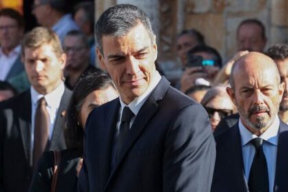 Justiça espanhola decreta prisão preventiva de ex-ministro e assessor próximos a Pedro Sánchez 18 ocrente 1764308957
