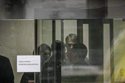 Bolsonaro completa uma semana detido na sede da PF em Brasília 8 ocrente 1764331519