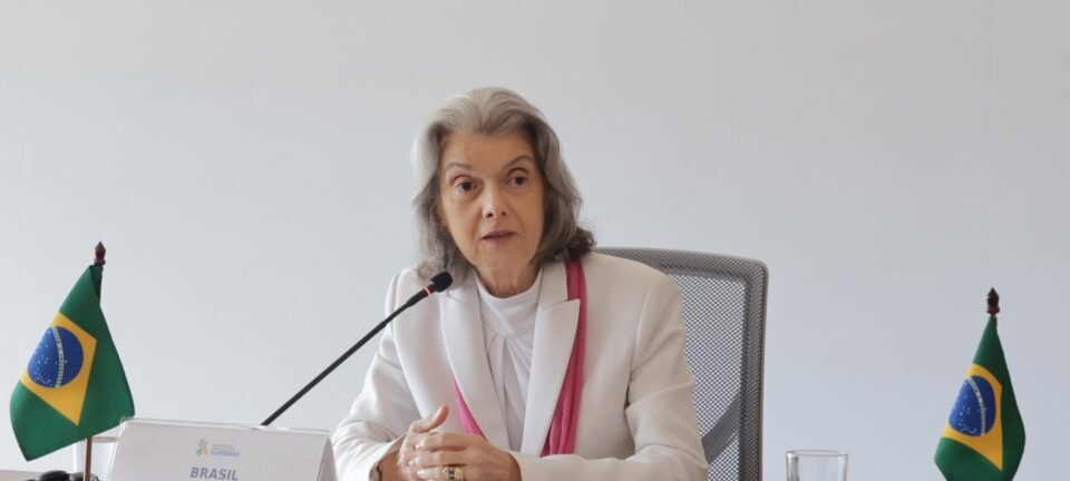 Cármen Lúcia diz que STF garantiu democracia e direitos após ataques de 8 de janeiro 2 ocrente 1764350496