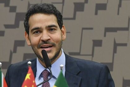 Indicação de Jorge Messias ao STF fratura bancada evangélica e faz Planalto reforçar ofensiva no Senado 20 ocrente 1764378293