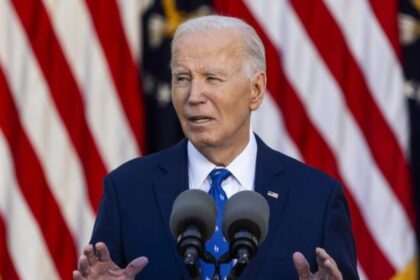 Trump derruba ordens de Biden assinadas por caneta automática 12 ocrente 1764383763