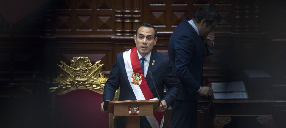 Governo peruano decreta estado de emergência e envia militares à fronteira com o Chile 2 ocrente 1764431420