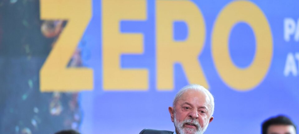 Em rede nacional, Lula anuncia isenção de IR até R$ 5 mil e taxa mínima para salários acima de R$ 50 mil 2 ocrente 1764554679