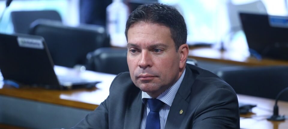 Deputado Ramagem desafia Moraes e afirma que extradição dependerá de juiz federal nos EUA 2 ocrente 1764590119
