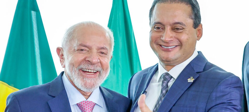Lula se reúne com relator e tenta garantir votos para Messias no STF em meio a atrito com Alcolumbre 2 ocrente 1764630267