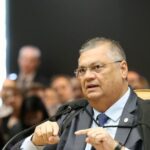 Dino diz que se manterá em silêncio sobre escolha de Jorge Messias para o STF 5 ocrente 1764633957