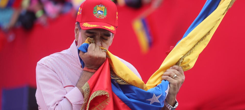 Trump rejeita exigências de Maduro e impõe prazo de uma semana para que ditador deixe a Venezuela, segundo Reuters 2 ocrente 1764640216
