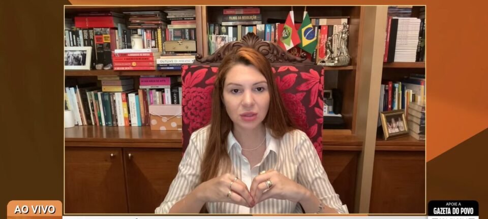 Ana Campagnolo reprova troca de ataques públicos entre líderes da direita sobre eleições de 2026 2 ocrente 1764682463