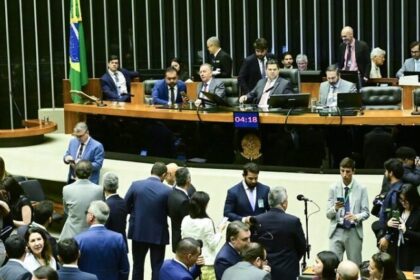 Corrida pelo Orçamento de 2026 acirra disputa entre Planalto e Congresso 18 ocrente 1764688834