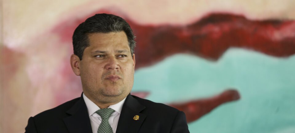 Sem envio formal do Planalto, Alcolumbre suspende sabatina de Jorge Messias ao STF 2 ocrente 1764708599