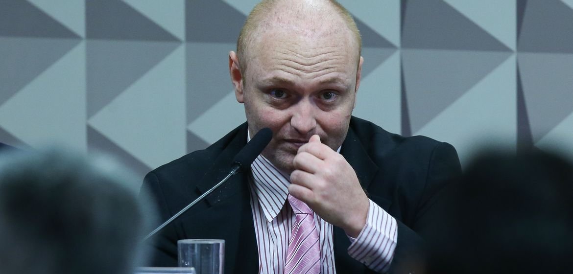 Delgatti pede progressão para semiaberto, e Moraes envia caso à PGR 2 ocrente 1764809362