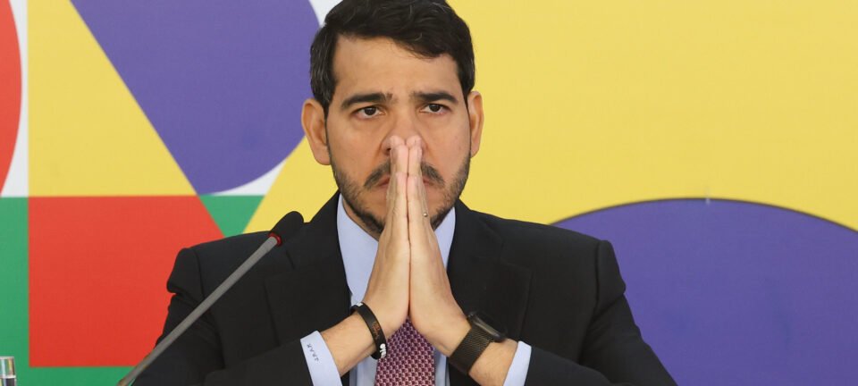 AGU solicita a Gilmar Mendes suspensão de liminar que limita impeachment de ministros do STF 2 ocrente 1764810282