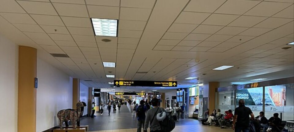 Máfias internacionais transformam principal aeroporto do Peru em rota de passaportes falsos e drogas 2 ocrente 1764812267
