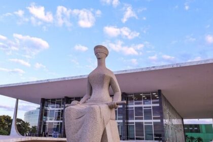 Câmara conclui projeto que restringe decisões individuais de ministros do STF e remete texto ao Senado 10 ocrente 1764818396