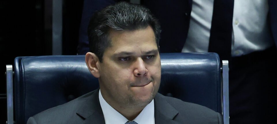 Alcolumbre acusa Planalto de ataques e promete reagir para proteger prerrogativas do Senado 2 ocrente 1764830070