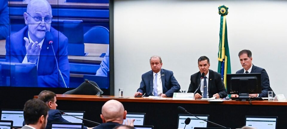 Governo aceita liberar 65% das emendas parlamentares até 4 de julho de 2026 2 ocrente 1764850841