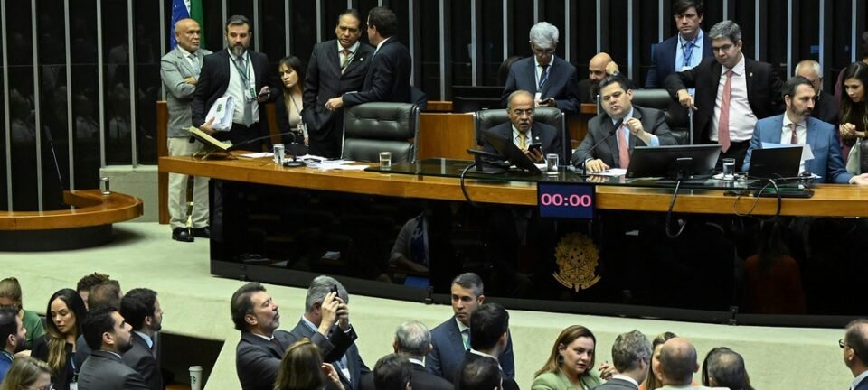Congresso aprova LDO de 2026 e antecipa 65% das emendas parlamentares 2 ocrente 1764878654