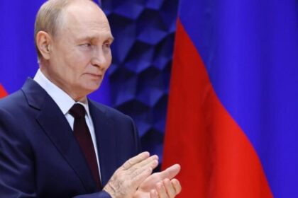 Londres responsabiliza Putin por morte de britânica e bloqueia toda a GRU 4 ocrente 1764918256