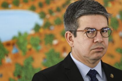 Sabatina de Jorge Messias ao STF fica para 2026, confirma líder do governo 2 ocrente 1764920075