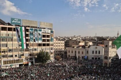 Aliados de Assad disputam controle de milícias para enfraquecer novo governo sírio 6 ocrente 1764961459