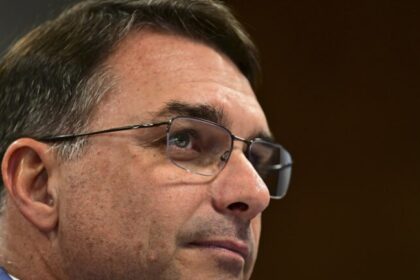 Aliados e adversários se manifestam após Bolsonaro lançar Flávio à corrida presidencial de 2026 20 ocrente 1764966953
