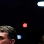 Flávio Bolsonaro adota tom mais duro contra STF e assume pré-candidatura ao Planalto 4 ocrente 1765003049