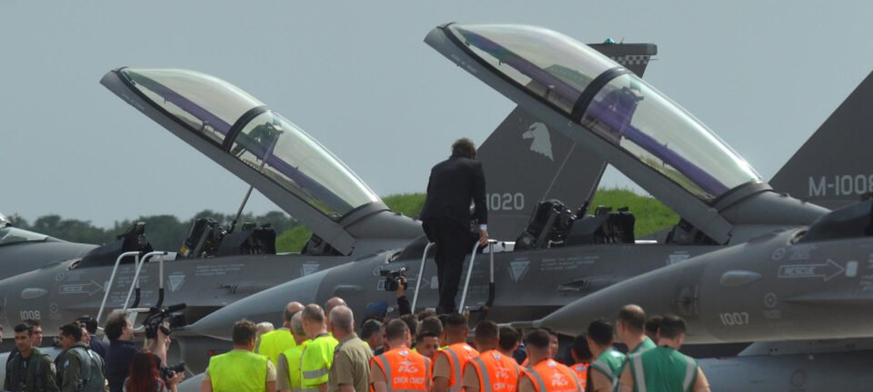 Milei apresenta primeiros seis caças F-16 adquiridos da Dinamarca 2 ocrente 1765061378