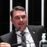 Tarcísio é visto como nome mais forte da direita e Flávio Bolsonaro empata com Lula, aponta Veritá 4 ocrente 1765234197
