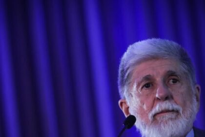 Brasil não exigirá saída de Maduro, afirma Celso Amorim 18 ocrente 1765236863