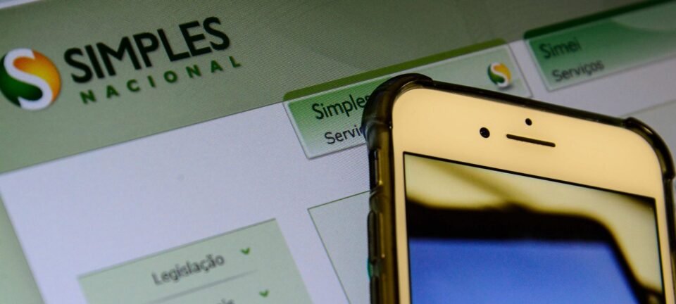Nova cobrança sobre dividendos do Simples gera impasse e pode parar na Justiça 2 ocrente 1765249545