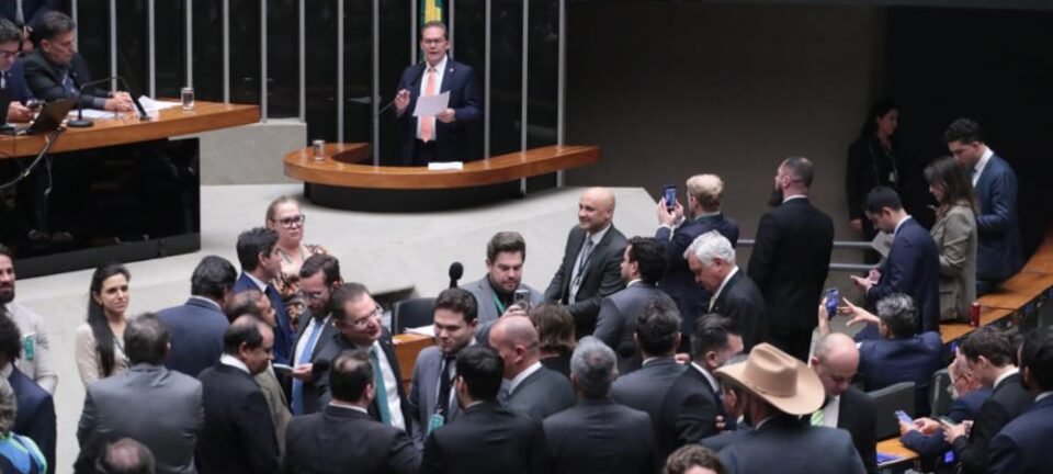 Câmara aprova PL da dosimetria com 291 votos favoráveis; confira a posição de cada deputado 2 ocrente 1765356818