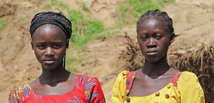 Nigéria liberta 100 alunos sequestrados em escola católica; 253 estudantes e 12 professores seguem reféns 2 ocrente 1765373674