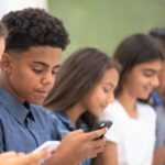 Austrália veta acesso de menores de 16 anos às redes sociais e impõe multas milionárias 4 ocrente 1765377341