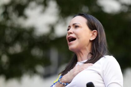 María Corina Machado embarca rumo a Oslo após perder início da cerimônia do Nobel da Paz 10 ocrente 1765378164