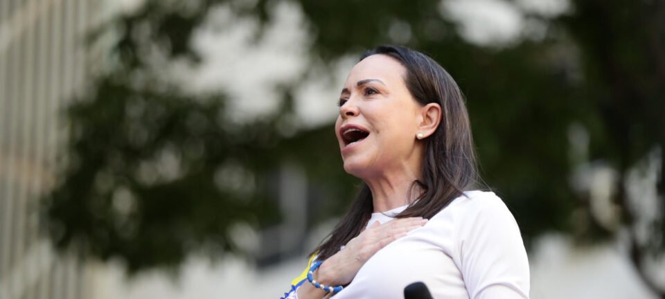 María Corina Machado embarca rumo a Oslo após perder início da cerimônia do Nobel da Paz 2 ocrente 1765378164