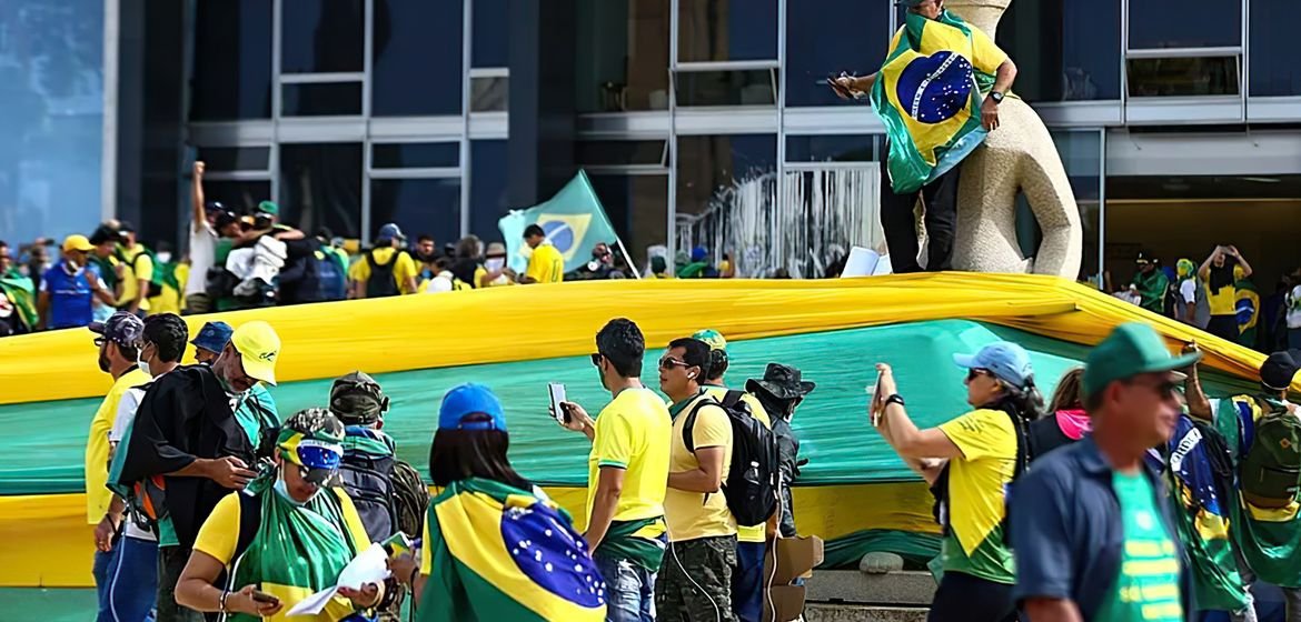 Esperidião Amin assume relatoria do projeto que revê penas dos atos de 8 de janeiro no Senado 2 ocrente 1765402813