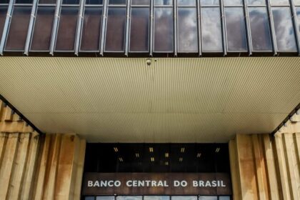 Copom encerra 2025 mantendo Selic em 15% ao ano 10 ocrente 1765406183