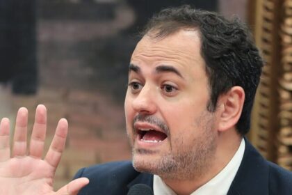 Câmara impõe suspensão de seis meses ao mandato de Glauber Braga e evita cassação 20 ocrente 1765416081