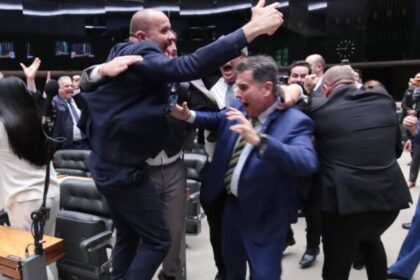 Câmara rejeita perda de mandato de Carla Zambelli; veja como cada deputado se posicionou 18 ocrente 1765432298