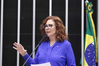 Faltaram 30 votos: Câmara mantém mandato de Carla Zambelli mesmo após condenação no STF 10 ocrente 1765446706