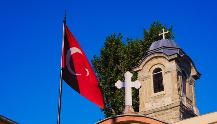 Relatório indica violência contínua e “ódio normalizado” contra cristãos na Turquia 2 ocrente 1765460978